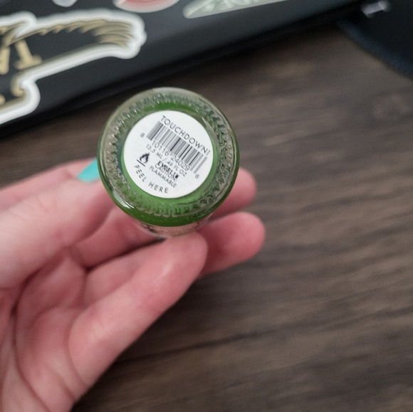 Olive & June Poppy + 2 polishes - Picture 7 of 11